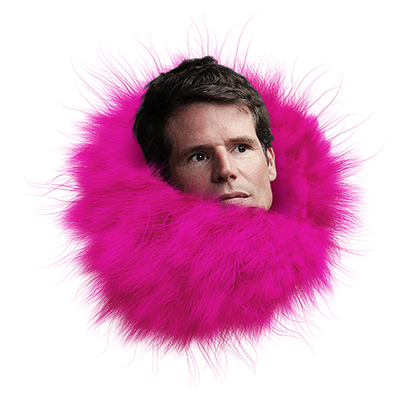 Damien MOURGUYE Animateur maitre de cérémonie Théâtre d'improvisation Nantes Rennes entreprise animation séminaire